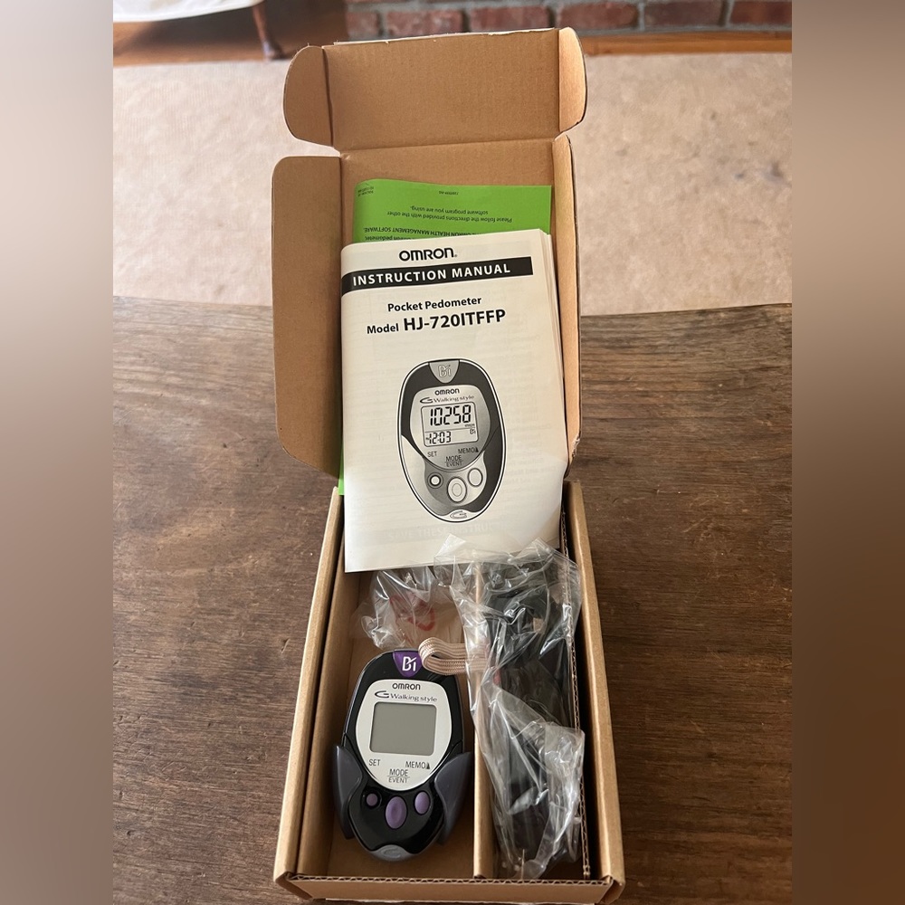 Omron Pocket Pedometer Model HJ-720ITFFP
